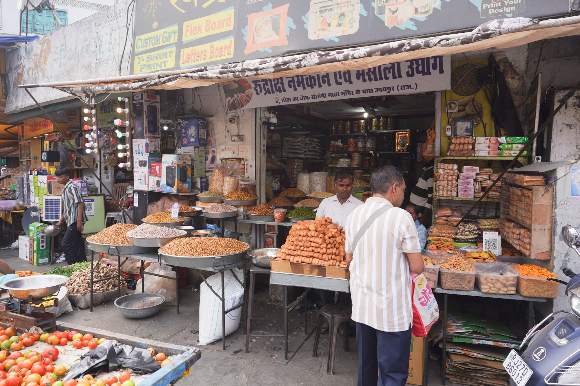 Udaipur City Walk and Jagdish Temple (91)