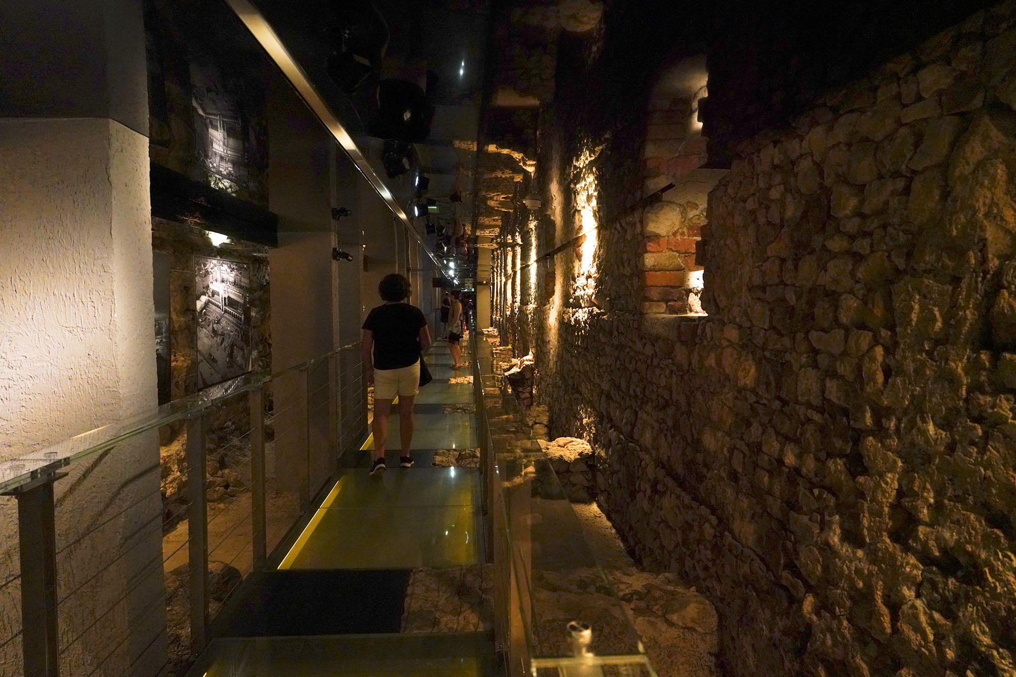 Underground Museum (109) Underground Museum (109)