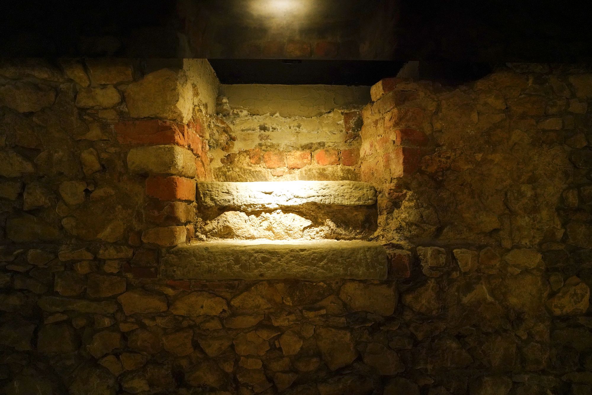 Underground Museum (110) Underground Museum (110)