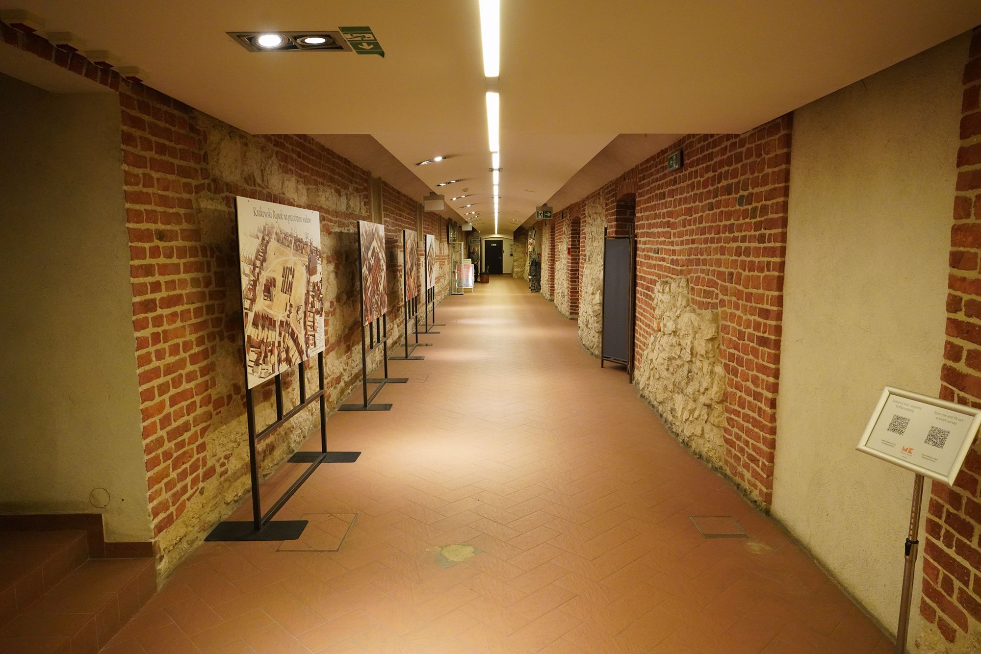 Underground Museum (117) Underground Museum (117)