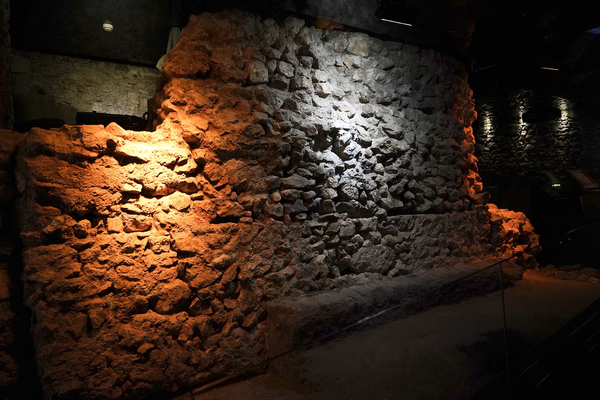 Underground Museum (80) Underground Museum (80)