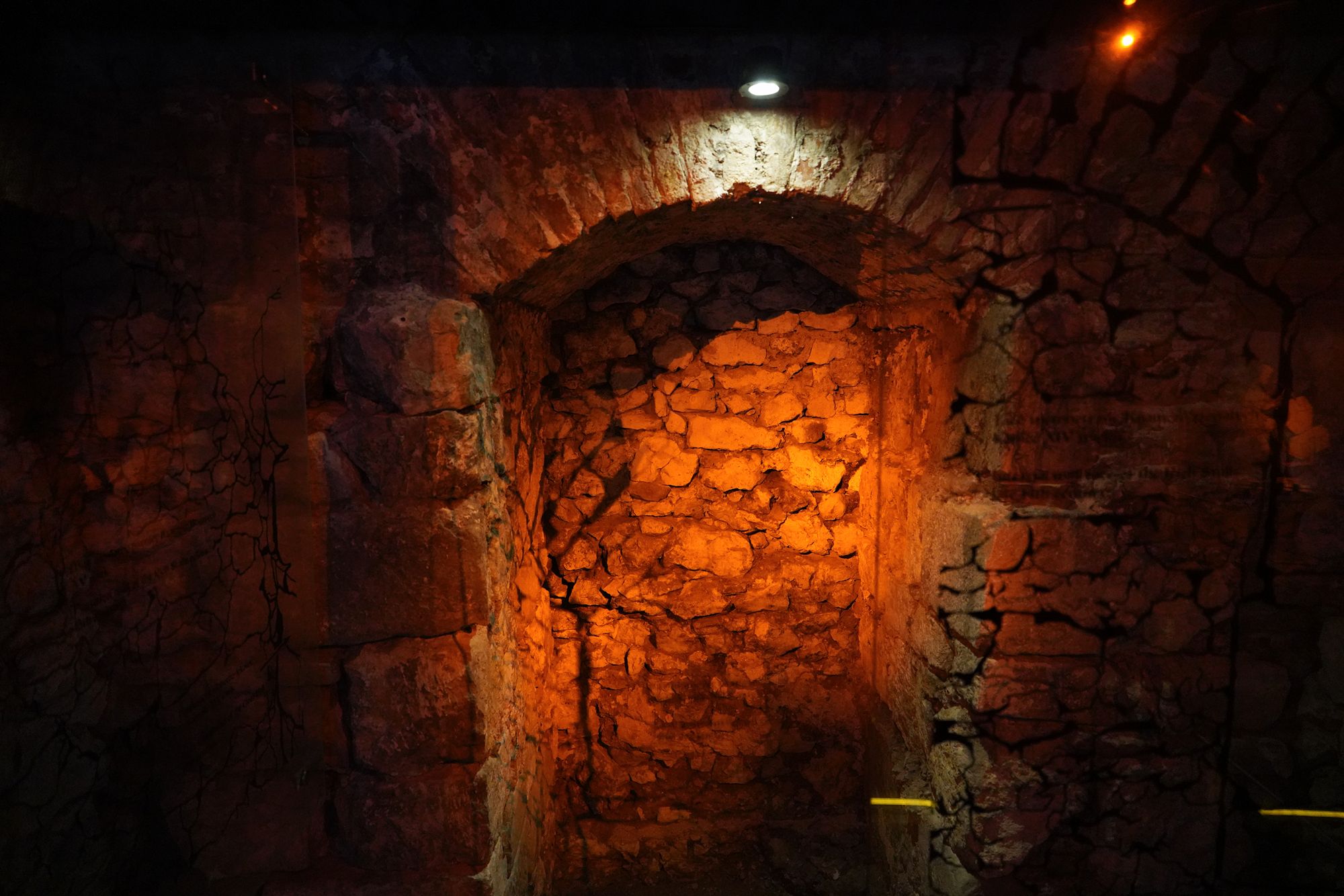 Underground Museum (89) Underground Museum (89)