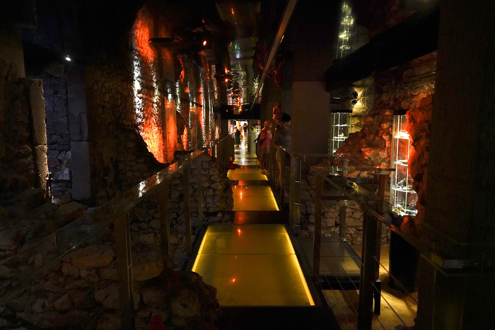 Underground Museum (93) Underground Museum (93)