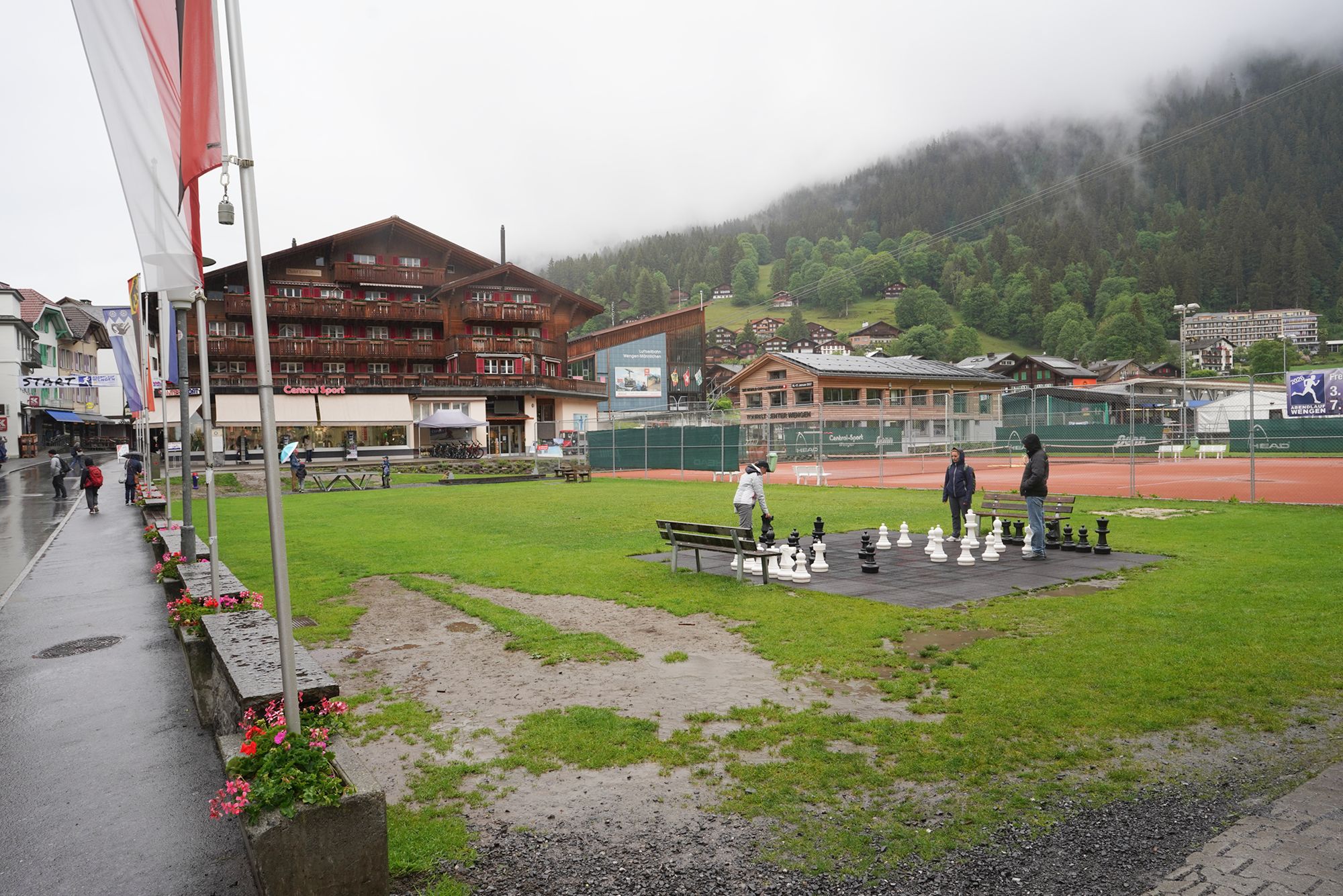 Wengen Walk (4) Wengen Walk (4)