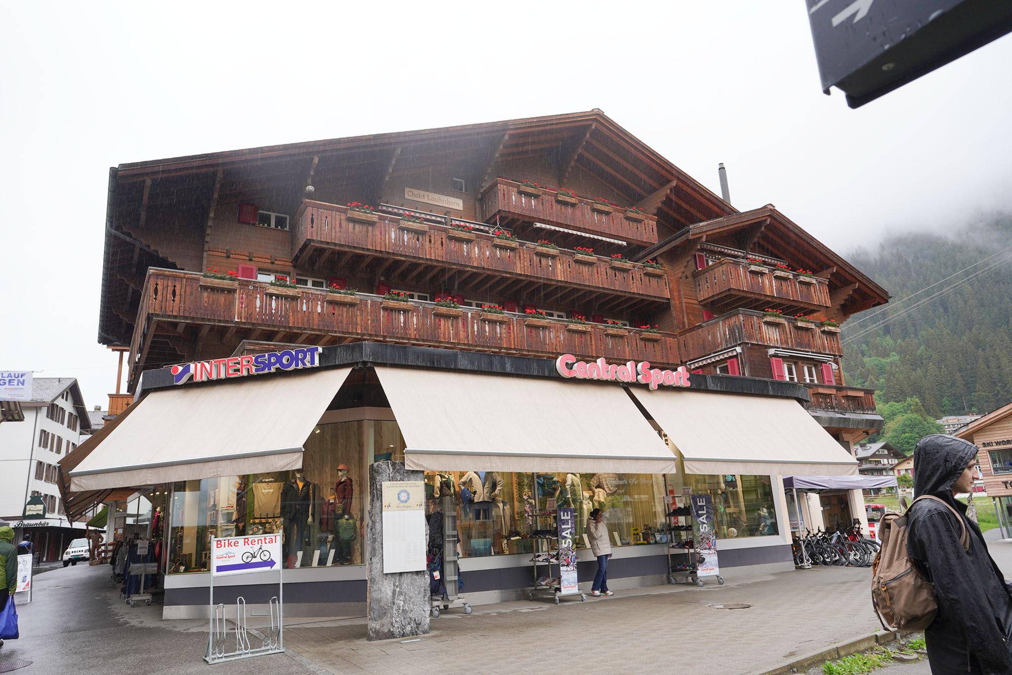 Wengen Walk (6) Wengen Walk (6)