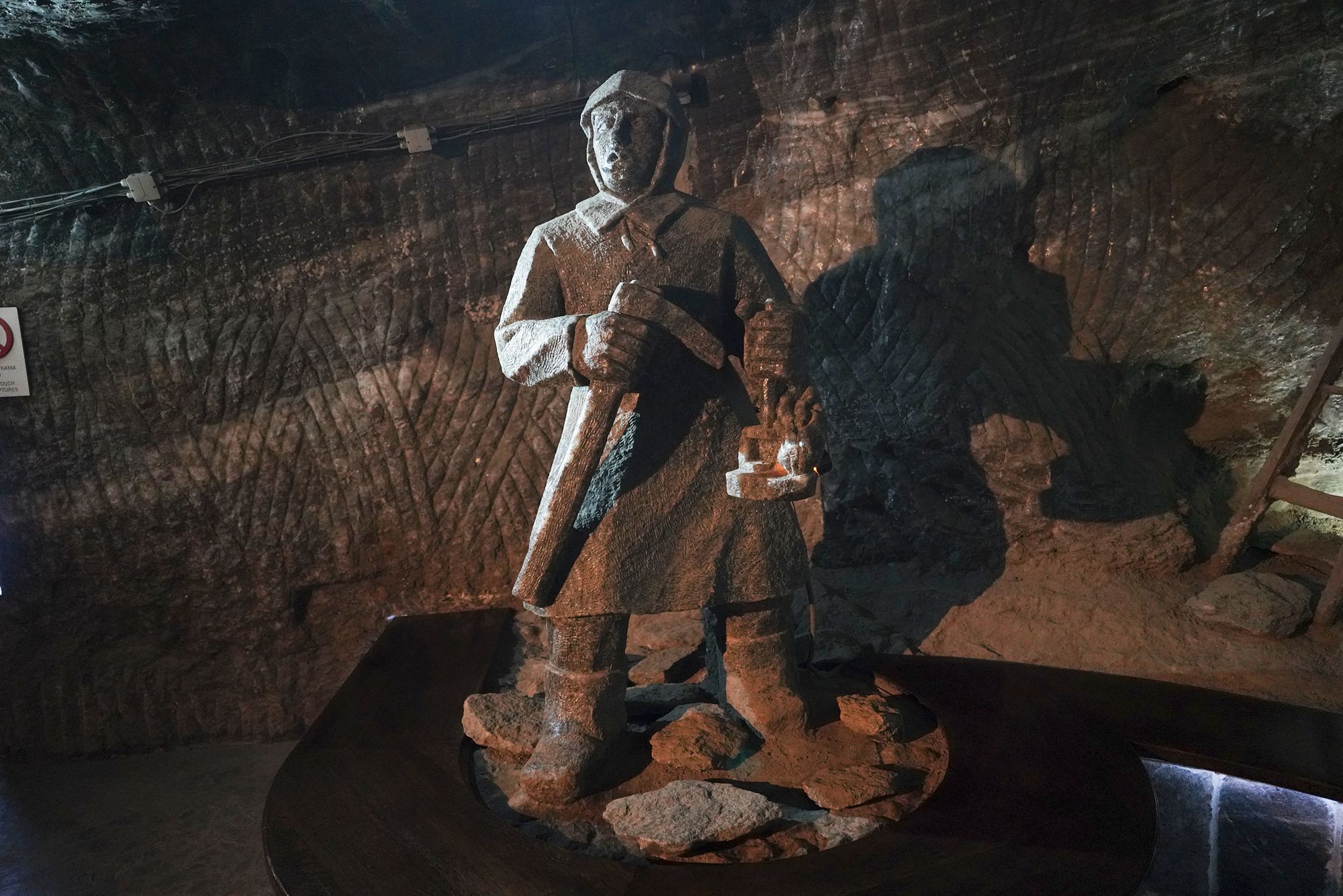 Wieliczka Salt Mine (146)