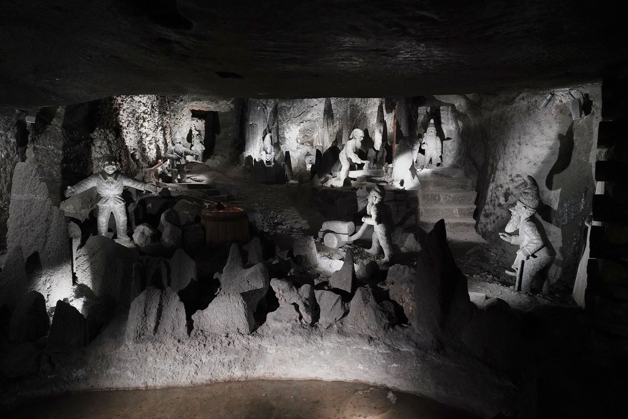 Wieliczka Salt Mine (67)